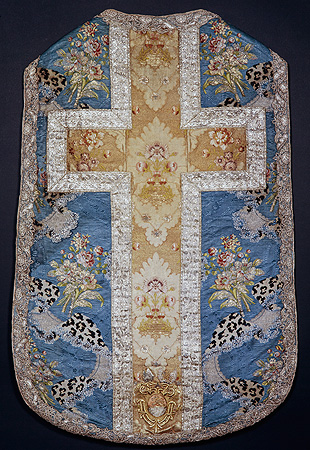 Picture: Chasuble from the canonicals of the Mainz Cathedral Dean (1743-1779) Hugo Franz Carl von Eltz-Kempenich