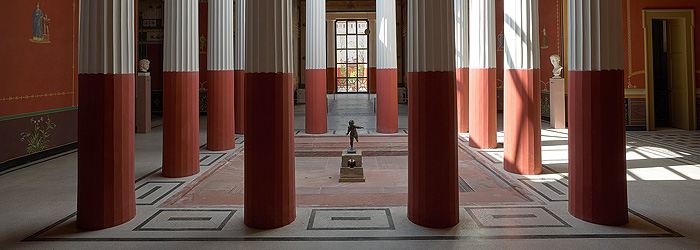 Bild: Pompejanum, Atrium (Säulenhalle)