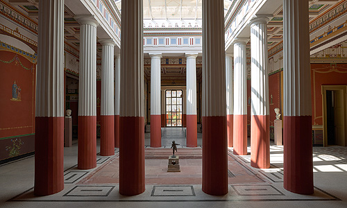 Bild: Atrium (Säulenhalle)